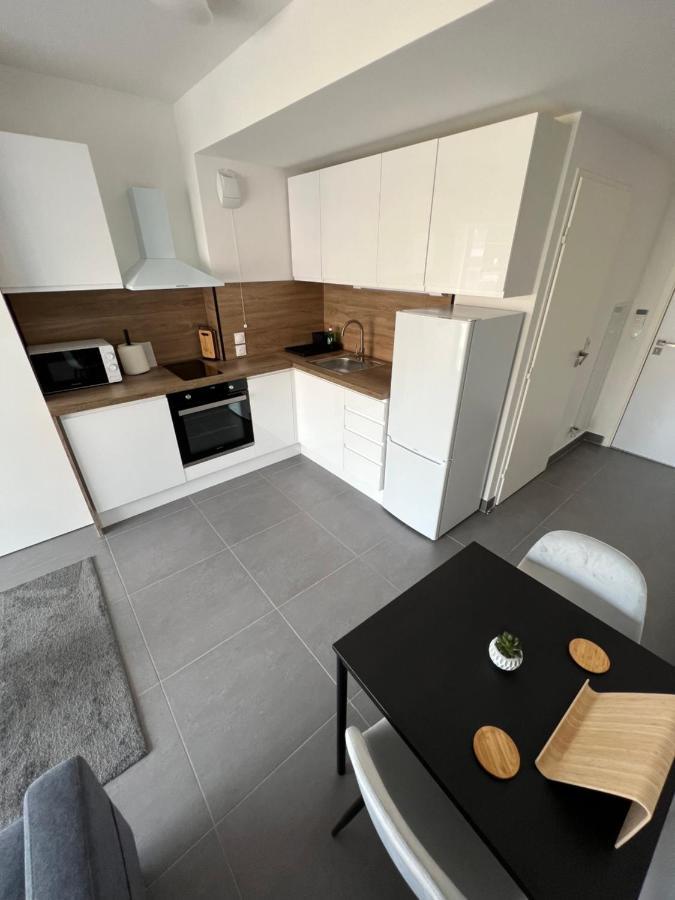 logement tout équipée Menton centre 500 m des plages Extérieur photo