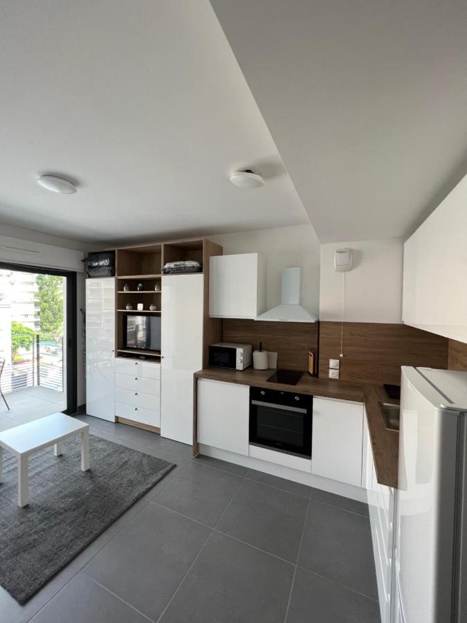 logement tout équipée Menton centre 500 m des plages Extérieur photo